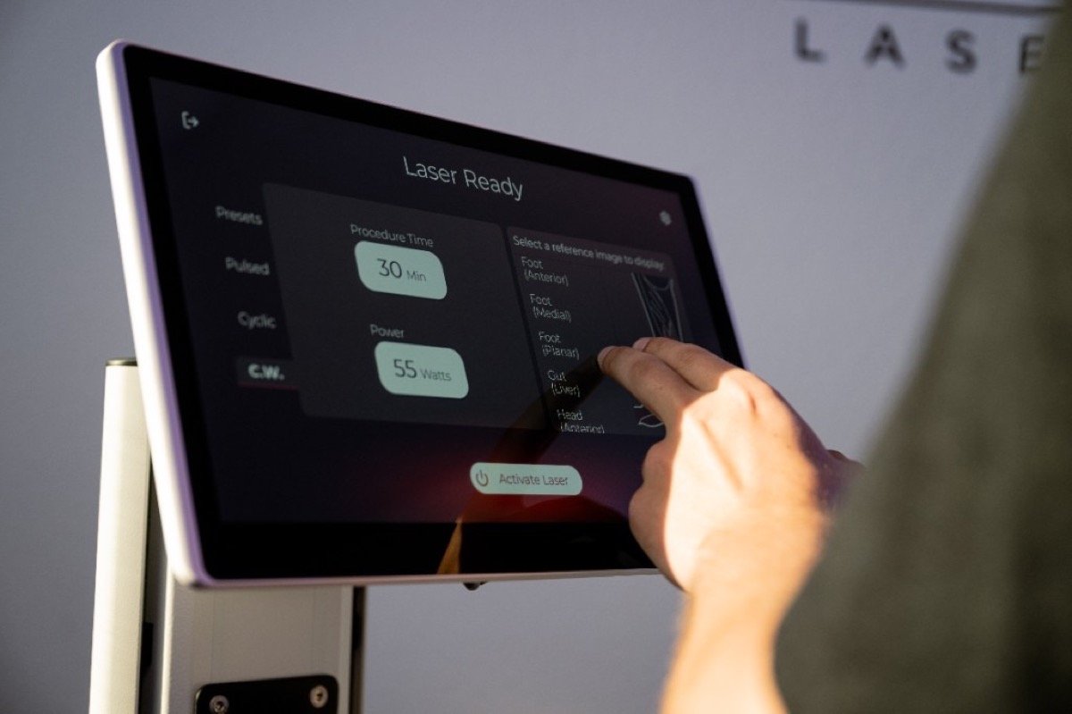 Cira Pro touchscreen treatment interface